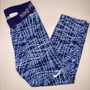 NIKE PRO CROP LEGGINGS